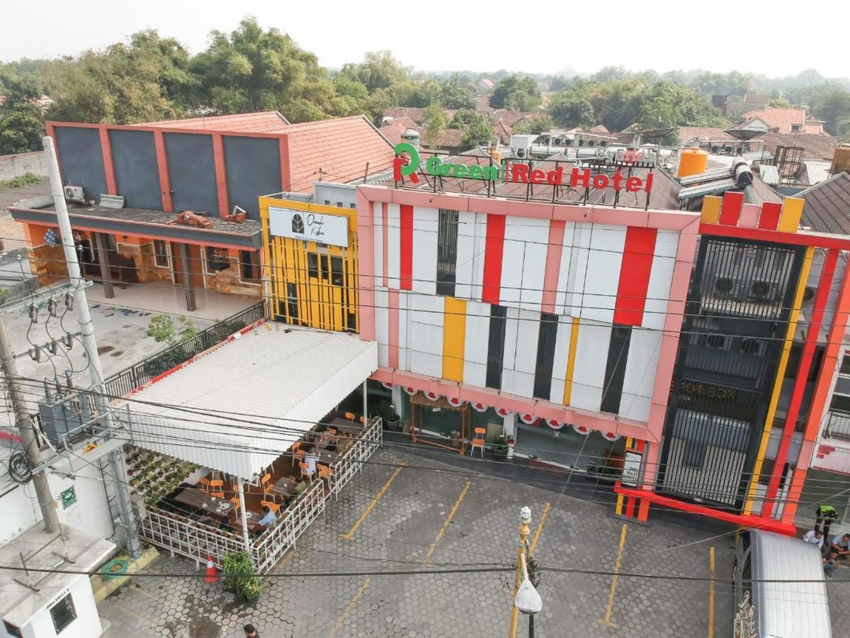 Green Red Hotel Syariah Jombang מראה חיצוני תמונה