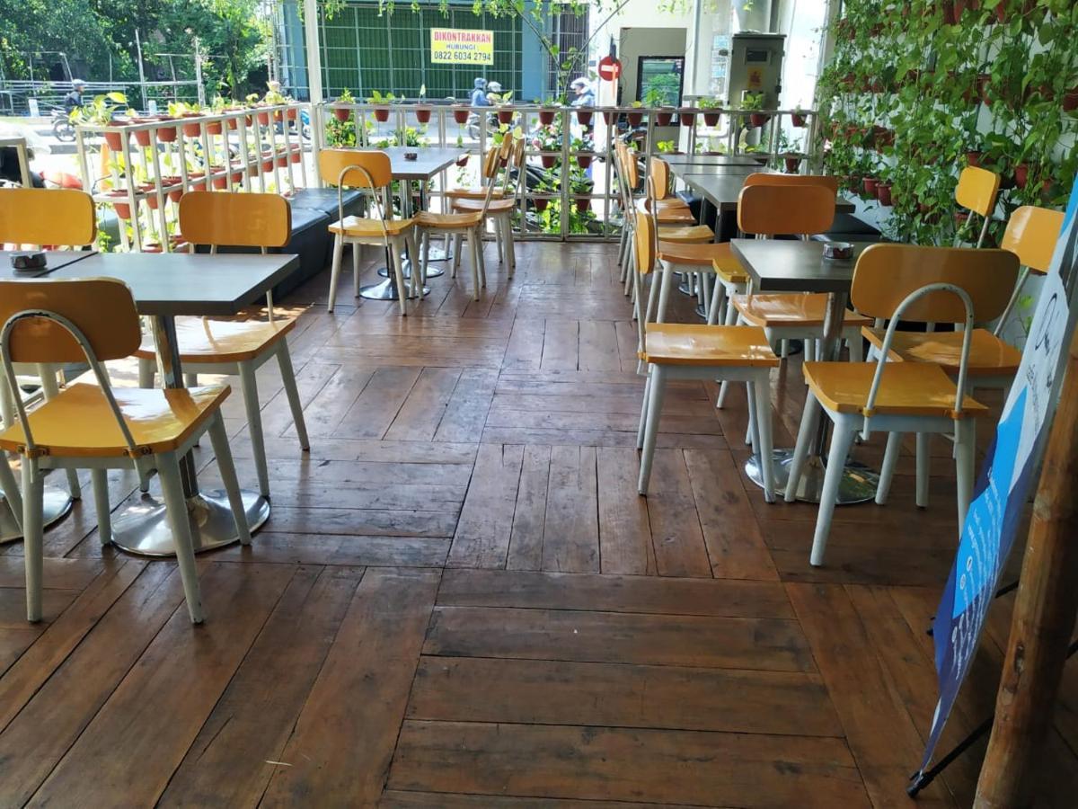 Green Red Hotel Syariah Jombang מראה חיצוני תמונה
